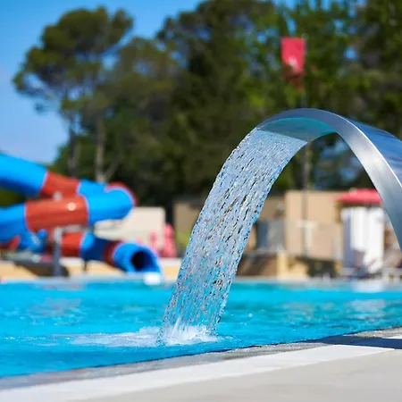 Park Plava Laguna דירה *